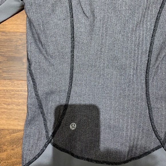 Lululemon Grey Warm Hoodie - Picture 4 of 4